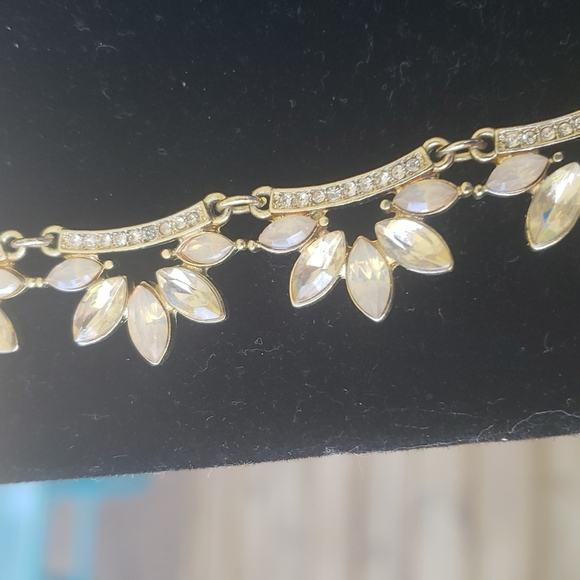 Karin Russel Elegant Gold Floral Necklace
21" - Picture 2 of 9